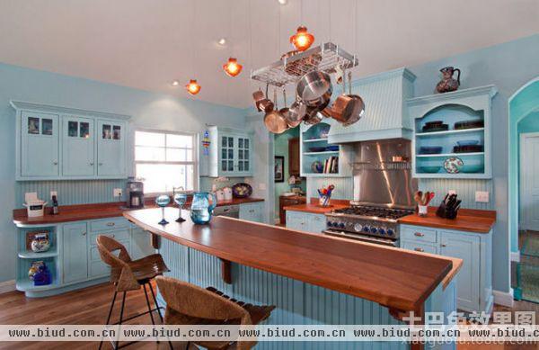 法式田园风格家庭厨房装修图片欣赏