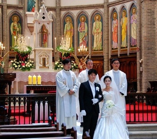 韩国人结婚至少要花2亿!