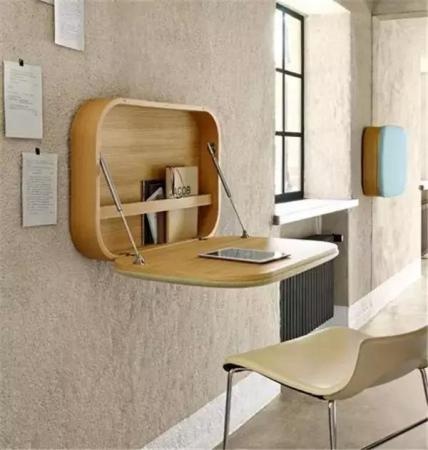 在墙上装一个折叠桌 提高空间利用率