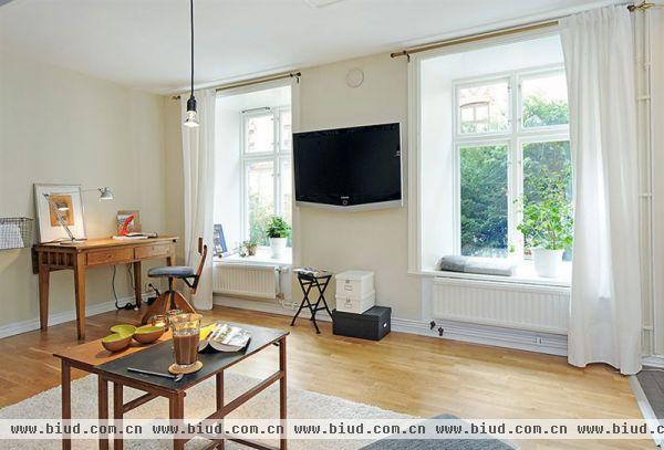 出于空间轻重平衡的考虑，原木色常用于地板，台面及家具元素。 