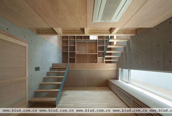 十分清新舒适的样板房设计方案，原木的家具更是为家具增添了一份别样的魅力。