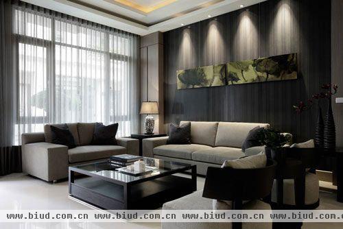 流动的光带与吊顶将客厅打造成温馨与舒适空间。