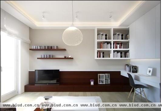 用于公寓布局及尺寸，小书房位于客厅一侧，壁橱可以用来存放书籍，文件和办公用品。安装好的超长桌子，让两个家庭成员可以在任何时间共用工作区。 