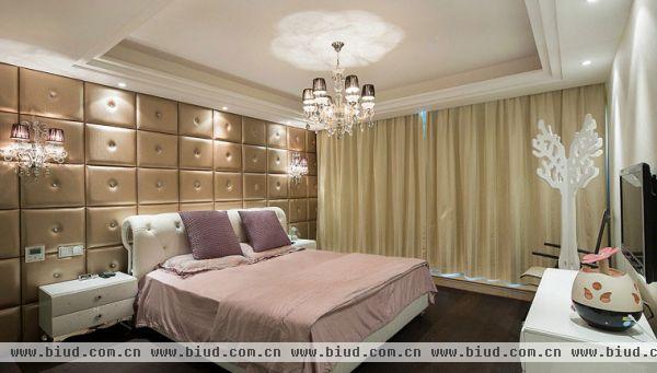 华丽的客厅、温馨大气的卧室，风格上的选择，它是否能多种元素的融合：奢华、古典、优雅大气。这就是我选择新古典的理由！