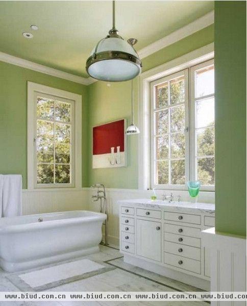 拒绝浴室中的单调与无趣，你有否想过用绿色点缀你的卫浴空间呢？在装修的时候使用绿色的格调，往往会给你的浴室带来意想不到的效果，来看看这58款绿色清新浴室吧！