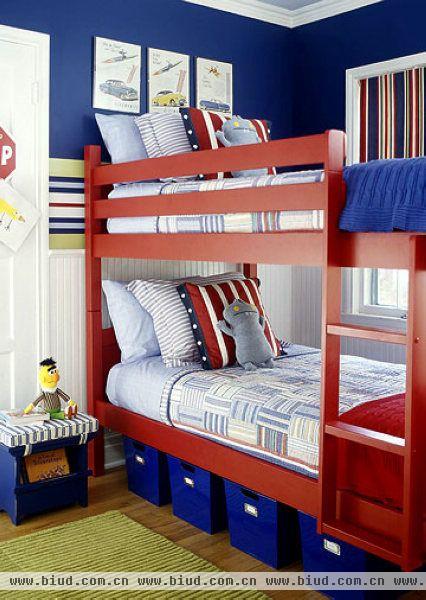 儿童床是小孩的第一个家具。 购买儿童床是很振奋人心的，但是有些事情必须在购买前考虑到。 儿童床，是唯一一个您可以暂时将宝宝放在一边的地方。