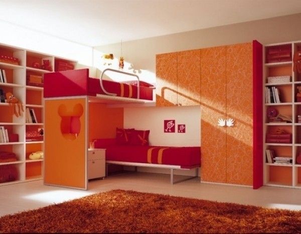 儿童房的设计相比其他空间而言，其个性发挥空间更大。自由、无拘无束的设计才符合我们的童年回忆