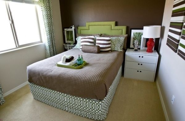 小空间巧布置 小房卧室装修效果图