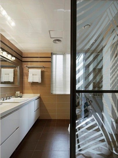 现代风格家居设计 卫生间装修效果图
