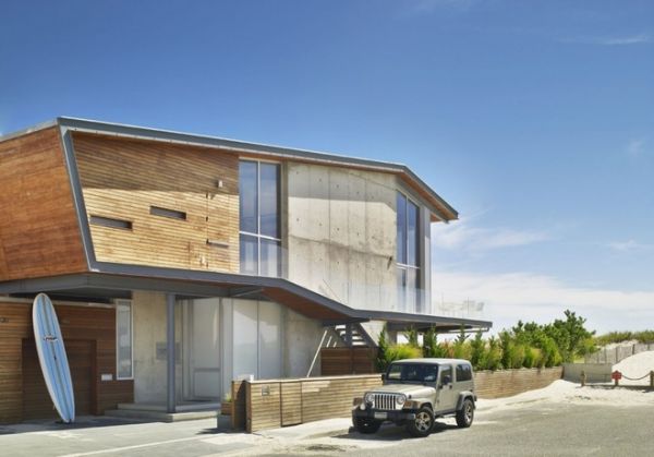 纽约市City-based工作室West Chin建筑师设计了美国纽约海滩的海洋住宅，占地面积5500平方英尺（510.97平方米）。