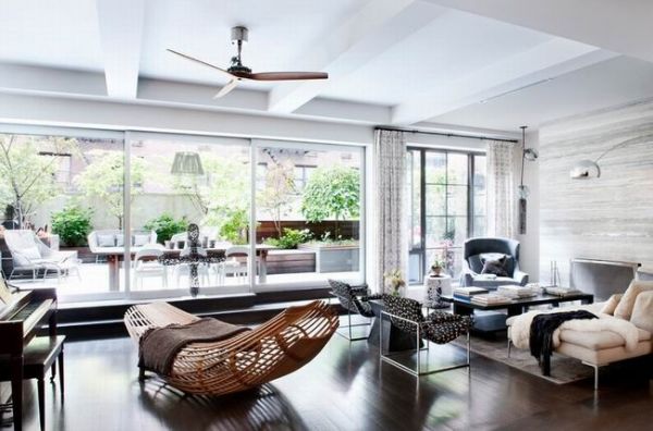这座被命名为 Gramercy 的LOFT住宅，整个空间有一股中式淡淡的清雅风，同时又有美式的轻松与舒适，中西巧妙融合的空间，带来独特的氛围，屋外精致的花园让屋主得到放松！