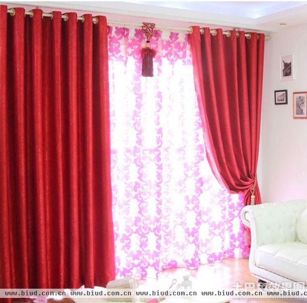 新房客厅红色窗帘效果图