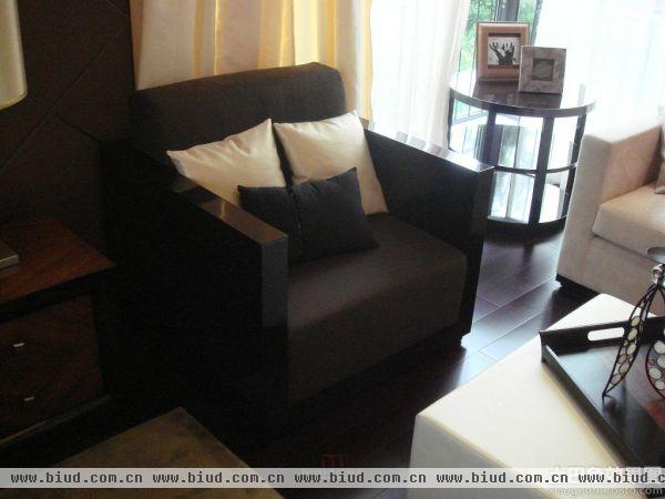 现代风格休闲区沙发装修效果图