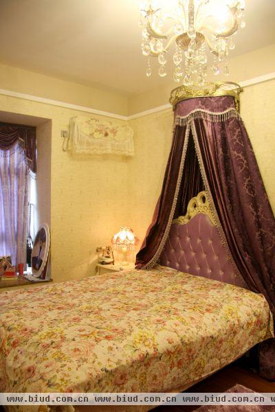 古典风格儿童床装饰窗幔图片