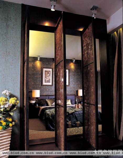 古典风格室内创意卧室门效果图
