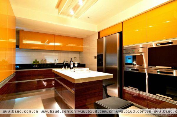 现代家居一体式厨房整体装修效果图欣赏
