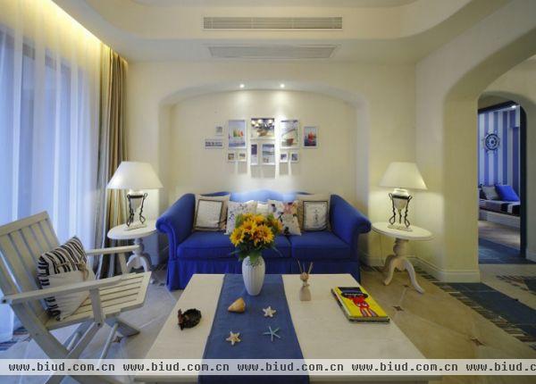 地中海风格两室两厅家庭客厅设计