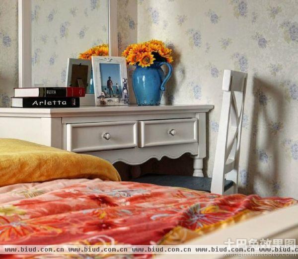 地中海卧室书桌装饰图片