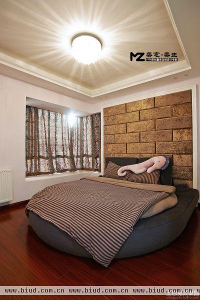 现代欧式家居榻榻米床卧室装修效果图