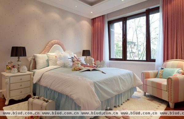 现代欧式风格三室两厅温馨卧室设计效果图