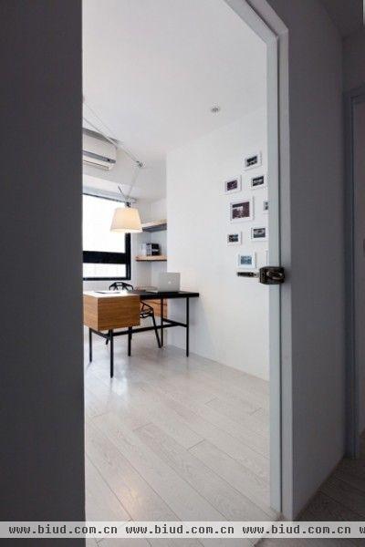 原始空间简单美 素色紧凑型公寓设计