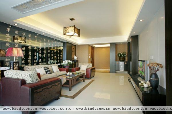新中式家居客厅精装效果图