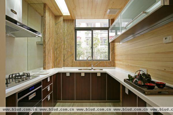 中式家居实木厨房装修图片欣赏
