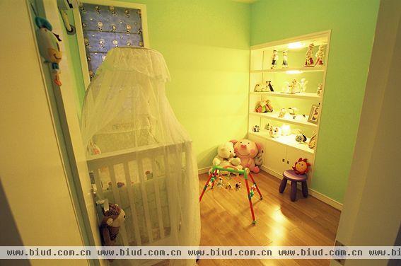 现代简约婴儿房装修图片