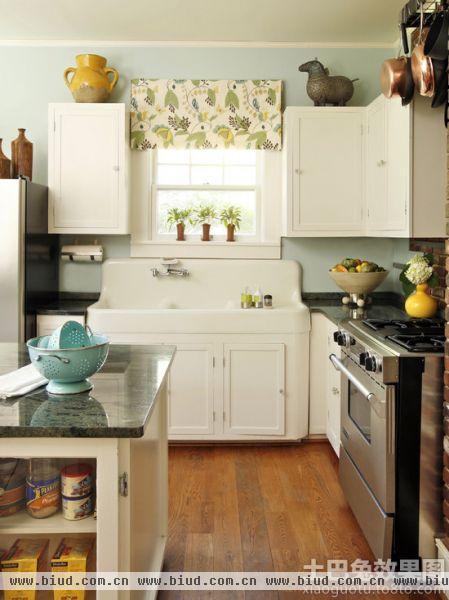 简欧风格家庭厨房设计图片欣赏