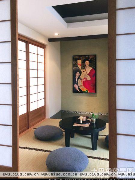 小户型日式客厅榻榻米设计效果图