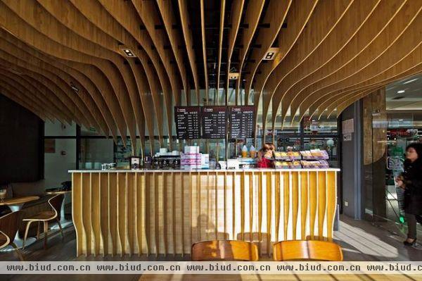 洞穴般的空间 时尚大气餐厅设计