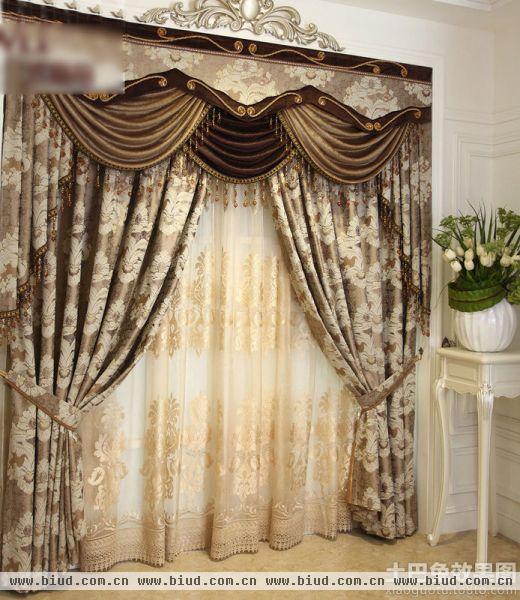 美式家居客厅遮光布艺窗帘图片