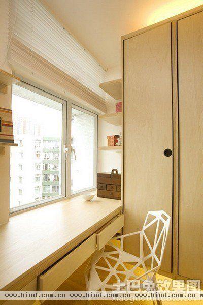 日式风格家居实木书桌装修图片