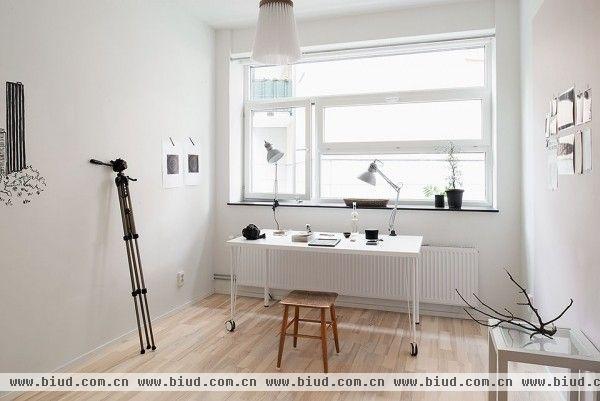用简单点缀质感 瑞典轻法优雅公寓