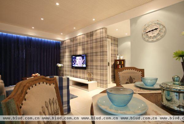 地中海风格装修条纹客厅电视背景墙效果图