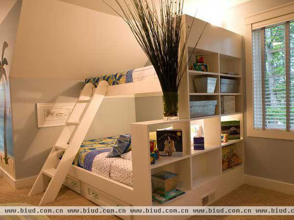 节省空间的上下床 精巧儿童房设计