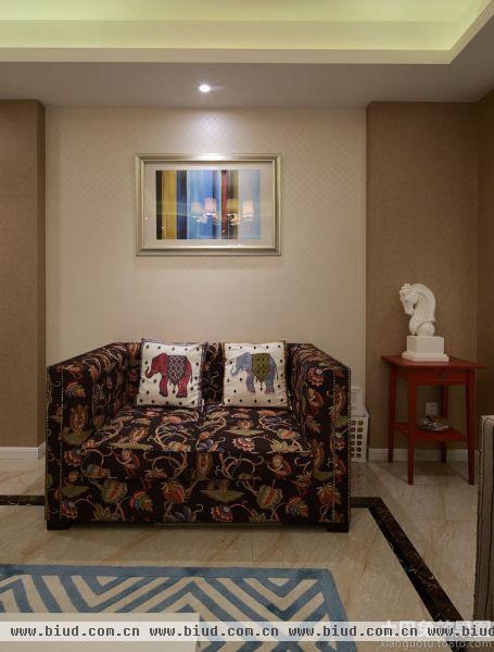 后现代居家客厅小沙发效果图