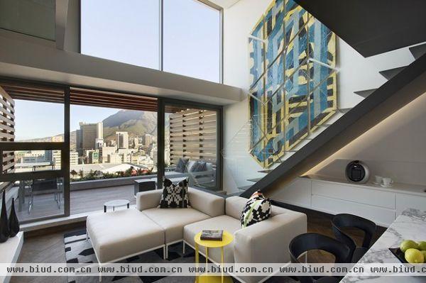 良好的个性化设计 南非现代复式公寓