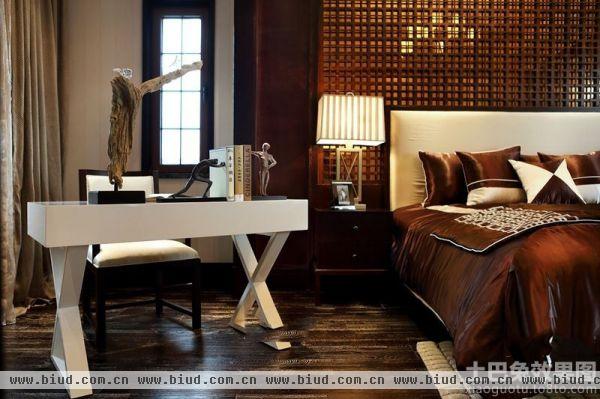 美式风格卧室床头柜设计图片