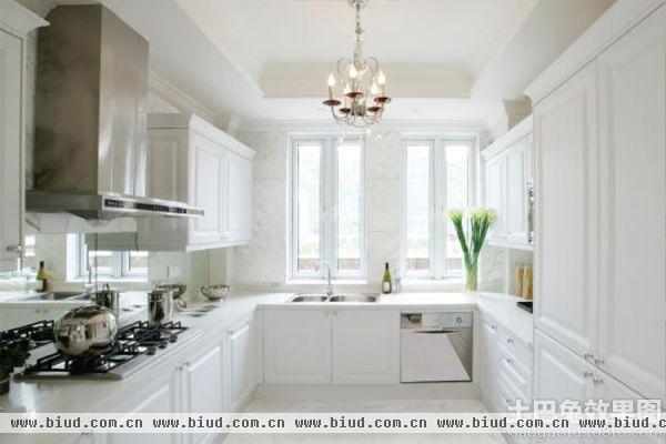 白色欧式厨房装修设计2014