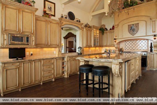 欧式古典风格别墅厨房装修效果图片
