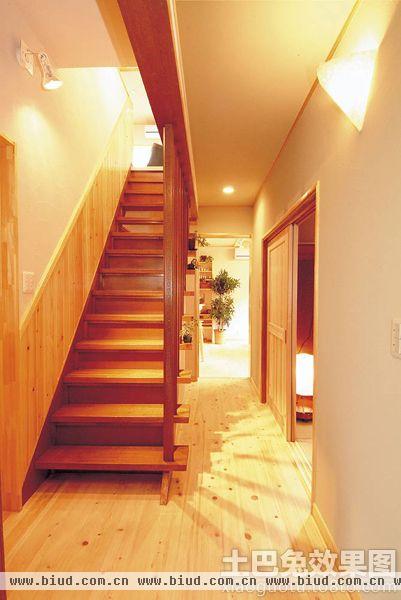 日式复式房屋楼梯装修图片