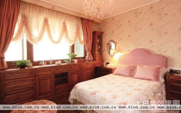 粉色温馨卧室飘窗图片欣赏