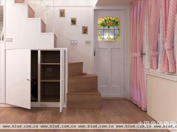 日式家居楼梯间储物柜效果图