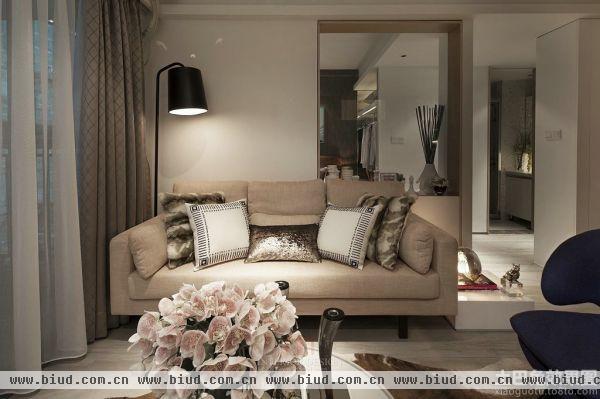 现代风格小客厅窗帘图片