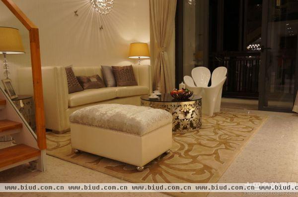 最新宜家客厅沙发装修设计