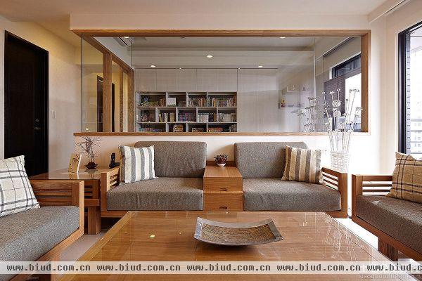 日式风格现代客厅隔断装修效果图片