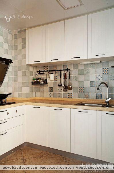 北欧简约风格厨房装修效果图片