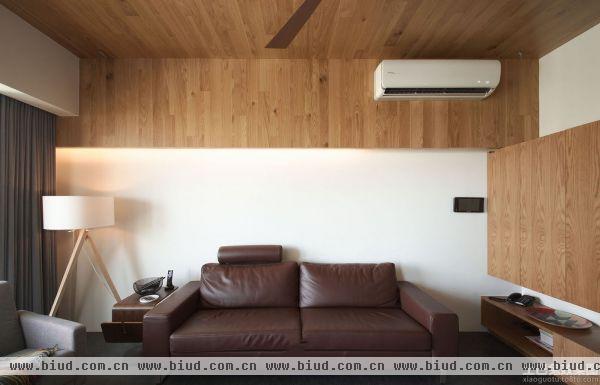 日式家居客厅皮沙发效果图