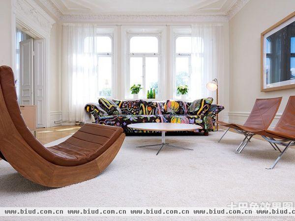 现代简欧客厅沙发装修图片